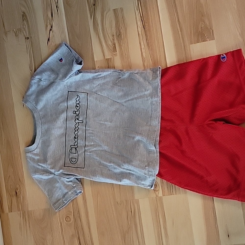 Size 4T Grey and Red Champion Short set